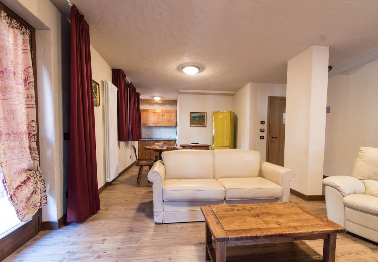 Limone Palace Aparthotel ลีโมเน เปียมอนเต ภายนอก รูปภาพ