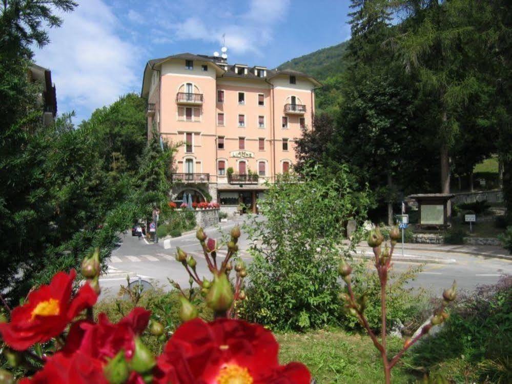 Limone Palace Aparthotel ลีโมเน เปียมอนเต ภายนอก รูปภาพ