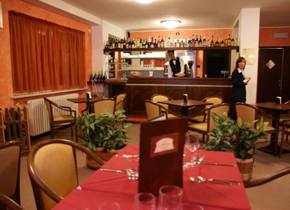 Limone Palace Aparthotel ลีโมเน เปียมอนเต ภายนอก รูปภาพ