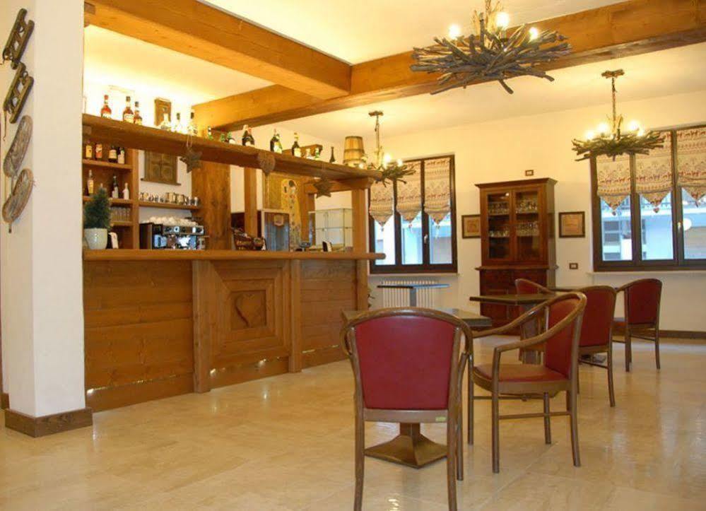 Limone Palace Aparthotel ลีโมเน เปียมอนเต ภายนอก รูปภาพ